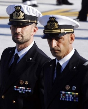 L'ambasciatore italiano a New Delhi non può lasciare l'India....