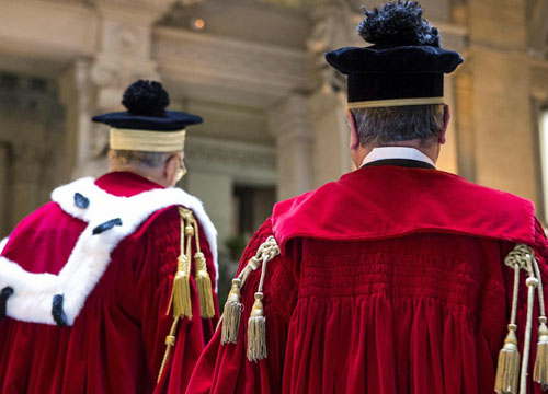 Magistrato condannato, con sentenza passata in giudicato, all...