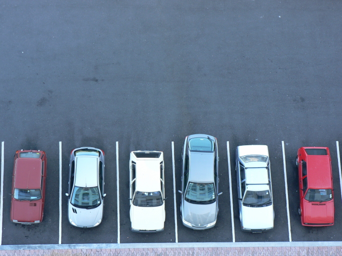 È configurabile un diritto dei condomini al posto auto? È pos...