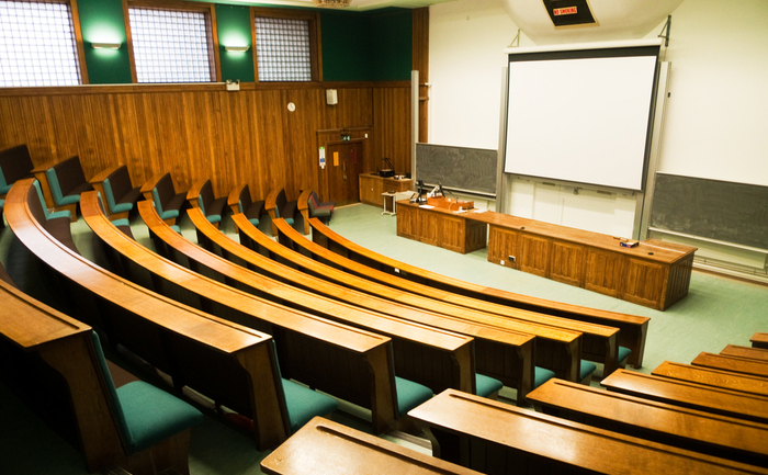 Il genitore ha diritto di sapere quanti esami universitari ha...
