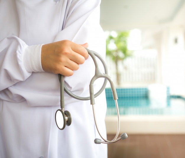 Il nesso causale fra il comportamento del medico (o della str...