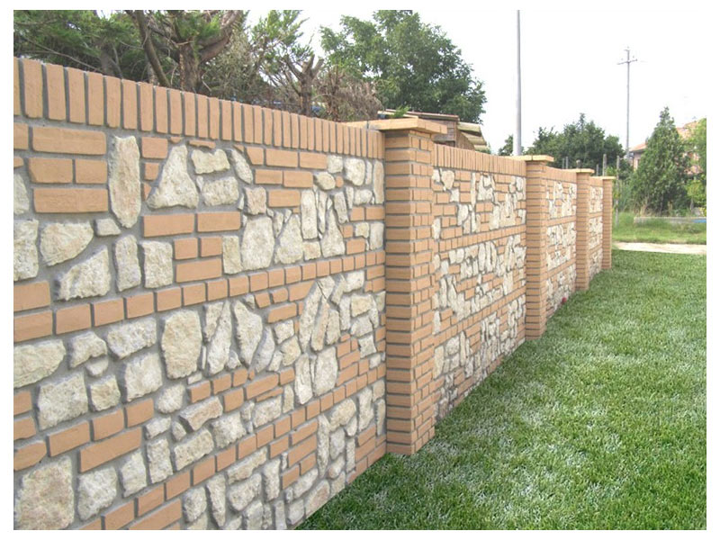 Ciascun comproprietario del muro può far valere il proprio di...
