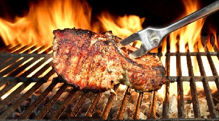 Il barbecue non rispetta le distanze dalle finestre del vicin...