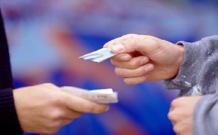 Docente spacciatore nella scuola dove insegnava. Condannato a...