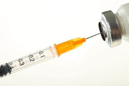 Obbligo vaccinale. La mera presentazione all’istituto scolast...