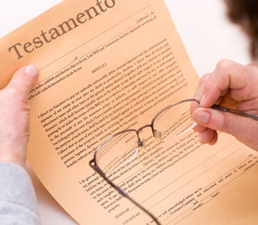 Chiedere la registrazione di un testamento non equivale ad ac...