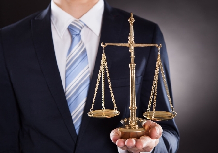LEGITTIMO IL DIVIETO DI TERZO MANDATO CONSECUTIVO PER I COMPO...