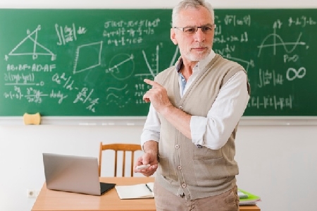 Introduzione dell'insegnamento scolastico dell'educazione ...