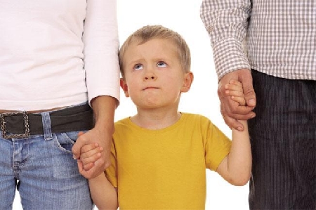 Affidamento di un figlio di età minore. Restrizioni supplemen...