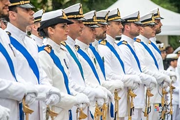 Il Circolo Ufficiali della Marina Militare ha natura di assoc...