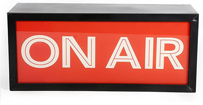 Un avvocato dichiara in radio di non voler assumere omosessua...