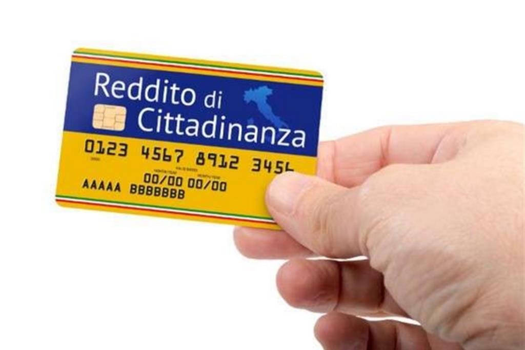 Incassa il reddito di cittadinanza e omette di segnalare che ...