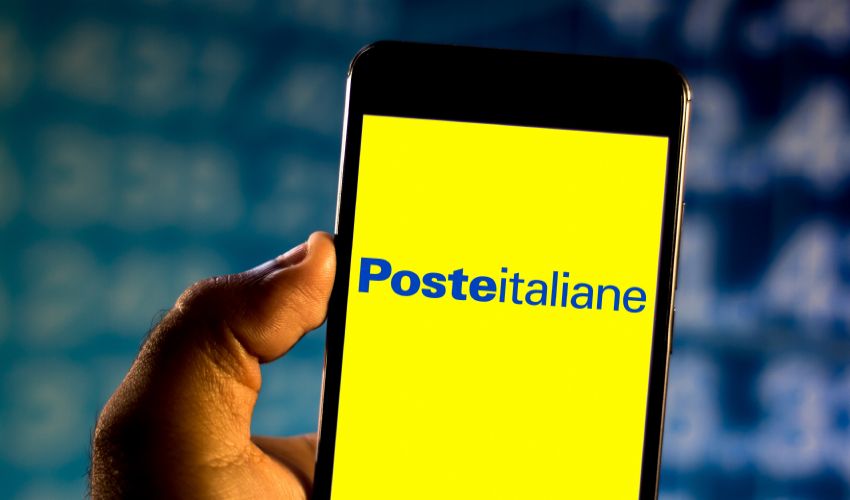 Falsificare le firme dei clienti Bancoposta legittima il lice...