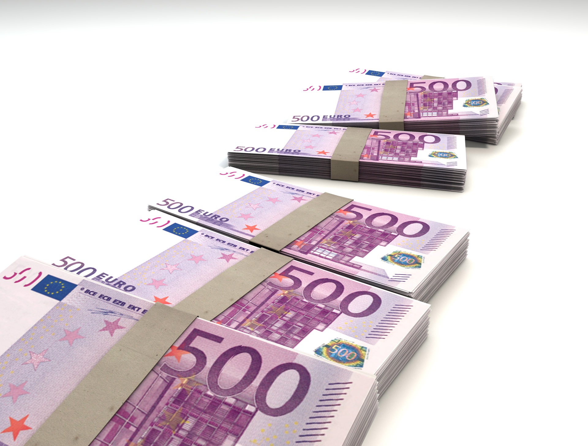 Pordenone. Assegno divorzile di 20.000 euro mensili. Le scars...