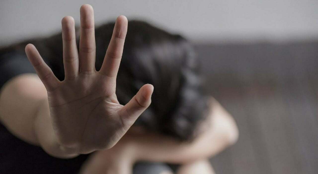 Lo stupro di gruppo è integrato da due aggressori e non rilev...