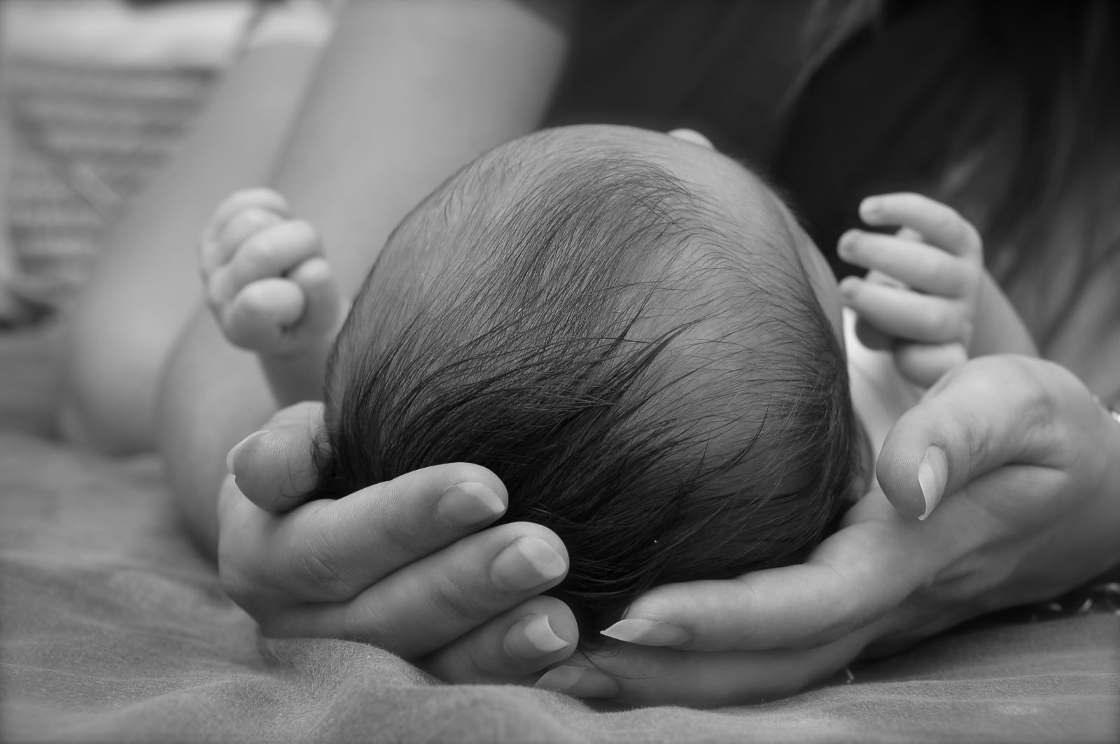L'obbligo del genitore naturale al mantenimento del figli...