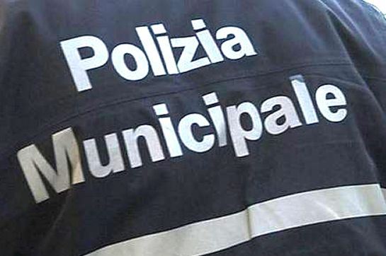 Instagram: non è vilipendio insultare la polizia locale