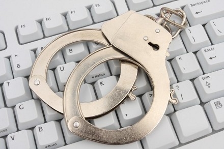 Introdotta la confisca nei reati informatici come pena access...