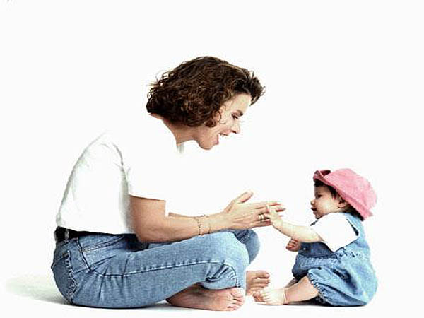 Condannato il padre affidatario che obbliga la madre a vedere...