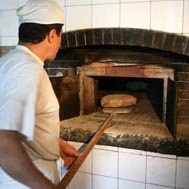 Detenuto agli arresti domiciliari con autorizzazione a effett...