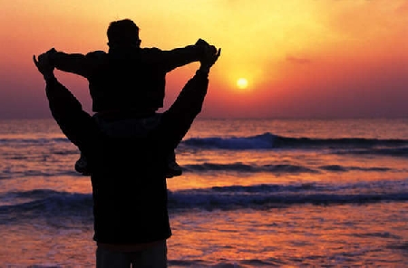 Lo straniero, genitore di figli minori, può ottenere l'autori...