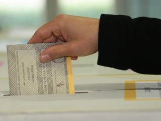 Elezioni. Invalidità per anormalità procedimentali che impedi...
