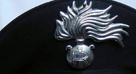 Un brigadiere dei Carabinieri partecipa alla procedura di val...