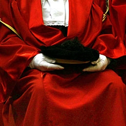 Il termine semestrale di decadenza dal diritto di proporre la...