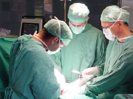 Medici palermitani accusati di avere alterato i registri oper...