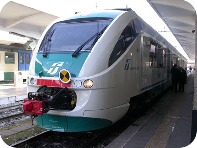I freni della locomotiva non sono collegati bene. La colpa è ...