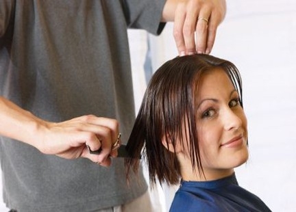 Nella stessa zona operano più parrucchieri: non è una giustif...