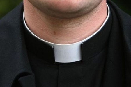 Sacerdote, responsabile di una comunità, condannato per avere...