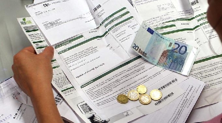 Truffa - tentativo - configurabilità - produzione di false ri...