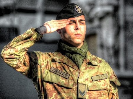 Caporal Maggiore dell'esercito presenta domanda al concorso s...