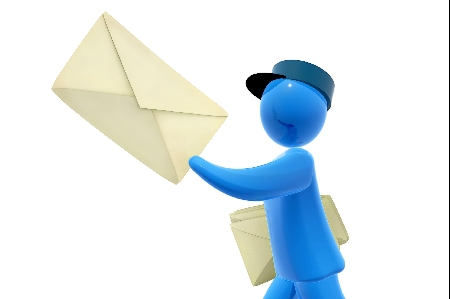 Per il giudice del lavoro “portalettere” e “messi notificator...