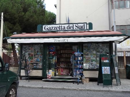 Un'edicola chiede di trasferirsi ad altra sede, ma entro 800 ...